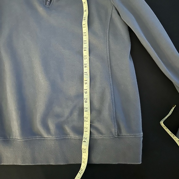 Vineyard Vines sweatshirt - Picture 7 of 7